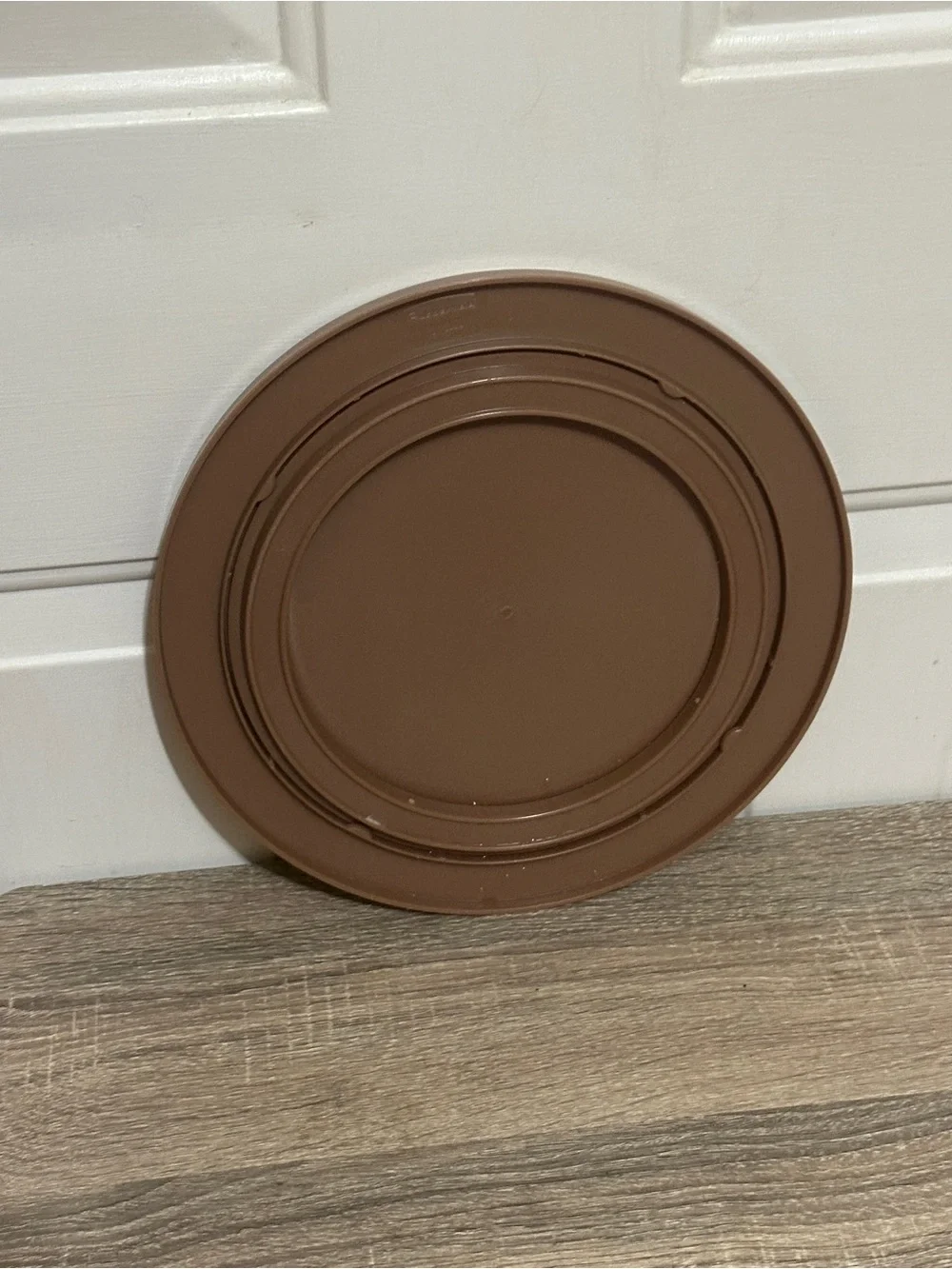 Rubbermaid simple round